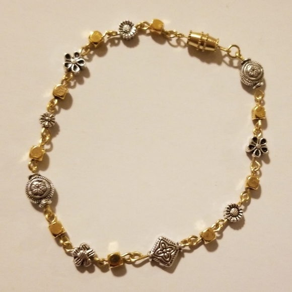 Bracelet/ earring set - Picture 6 of 8